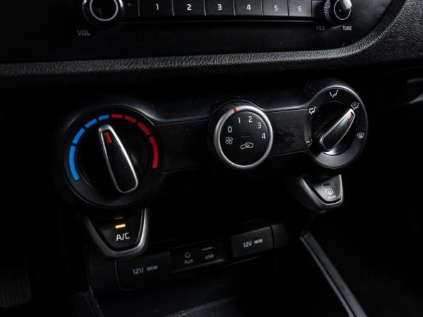 Kia Rio IV с пробегом 2019 года, цена 1 579 000 рублей, 79289 км, хэтчбек, Автокод Объявления