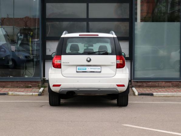Skoda Yeti I Рестайлинг с пробегом 2014 года, цена 961 000 рублей, 204000 км, внедорожник, Автокод Объявления