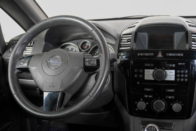 Opel Zafira B Рестайлинг с пробегом 2011 года, цена 729 000 рублей, 213050 км, компактвэн, Автокод Объявления