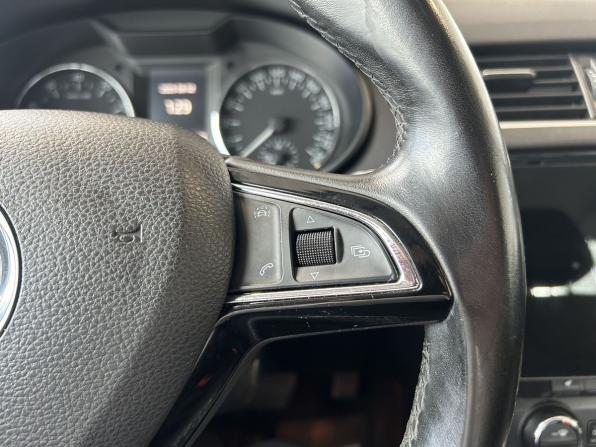 Skoda Octavia III (A7) с пробегом 2016 года, цена 1 400 000 рублей, 130217 км, лифтбек, Автокод Объявления