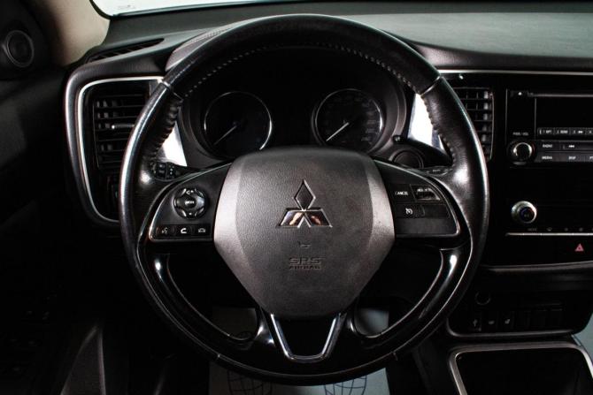 Mitsubishi Outlander III Рестайлинг 3 с пробегом 2020 года, цена 2 329 000 рублей, 170125 км, внедорожник, Автокод Объявления