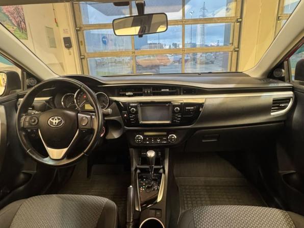 Toyota Corolla XI (E160 E170 E180) с пробегом 2014 года, цена 1 590 000 рублей, 49135 км, седан, Автокод Объявления