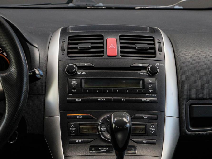 Toyota Auris I Рестайлинг Москва  - изображение 11