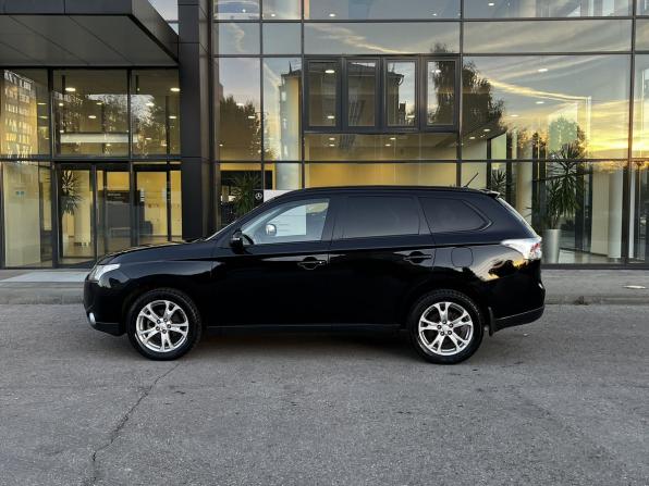 Mitsubishi Outlander III с пробегом 2013 года, цена 1 090 000 рублей, 261772 км, внедорожник, Автокод Объявления