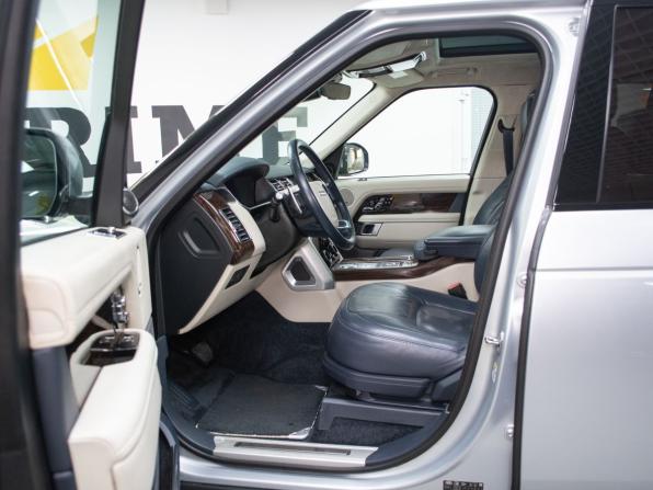 Land Rover Range Rover IV Рестайлинг с пробегом 2018 года, цена 5 999 000 рублей, 172200 км, внедорожник, Автокод Объявления