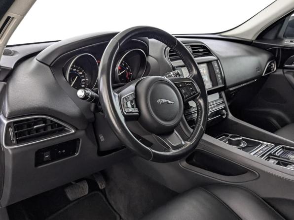 Jaguar F-Pace I с пробегом 2017 года, цена 2 520 000 рублей, 113144 км, внедорожник, Автокод Объявления