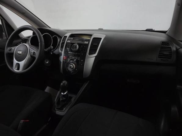 Kia Venga I Рестайлинг с пробегом 2014 года, цена 895 000 рублей, 72443 км, минивэн, Автокод Объявления