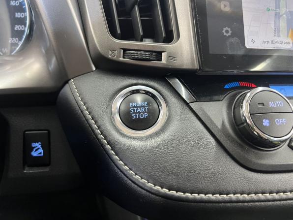 Toyota RAV4 IV (XA40) Рестайлинг с пробегом 2015 года, цена 2 549 000 рублей, 224833 км, внедорожник, Автокод Объявления