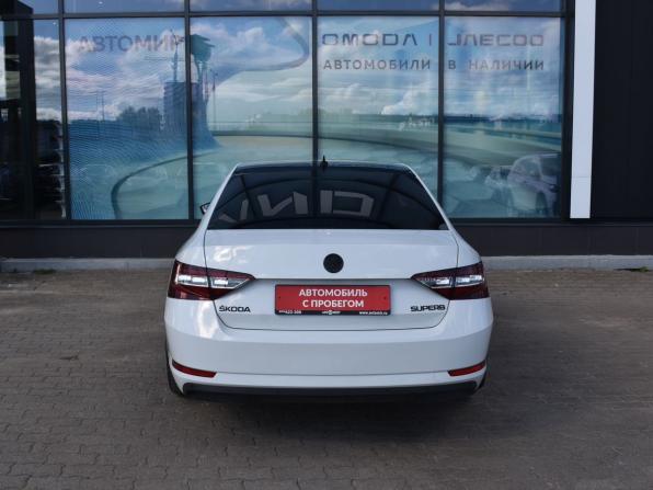 Skoda Superb III с пробегом 2018 года, цена 1 780 000 рублей, 130274 км, лифтбек, Автокод Объявления