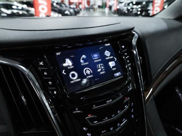 Cadillac Escalade IV с пробегом 2016 года, цена 3 649 989 рублей, 165142 км, внедорожник, Автокод Объявления
