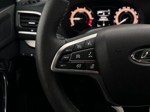 Lada (ВАЗ) Vesta I Рестайлинг (NG) с пробегом 2024 года, цена 1 495 000 рублей, 5256 км, седан, Автокод Объявления