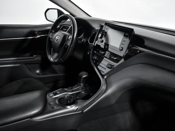 Toyota Camry VIII (XV70) Рестайлинг с пробегом 2021 года, цена 1 600 000 рублей, 143243 км, седан, Автокод Объявления
