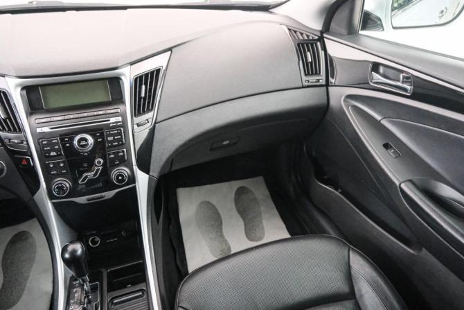 Hyundai Sonata VI (YF) с пробегом 2011 года, цена 1 199 000 рублей, 220100 км, седан, Автокод Объявления