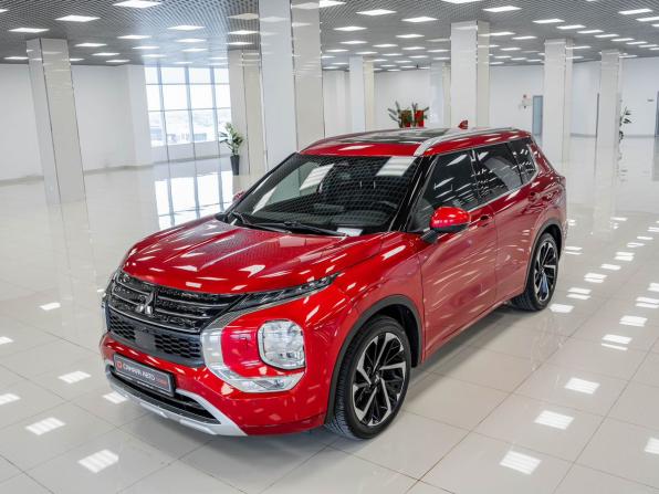 Mitsubishi Outlander IV с пробегом 2023 года, цена 3 946 000 рублей, 30556 км, внедорожник, Автокод Объявления