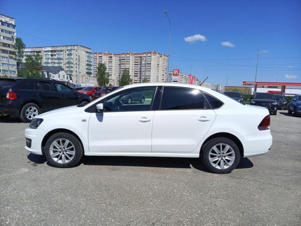 Volkswagen Polo V Рестайлинг с пробегом 2015 года, цена 805 000 рублей, 179134 км, седан, Автокод Объявления