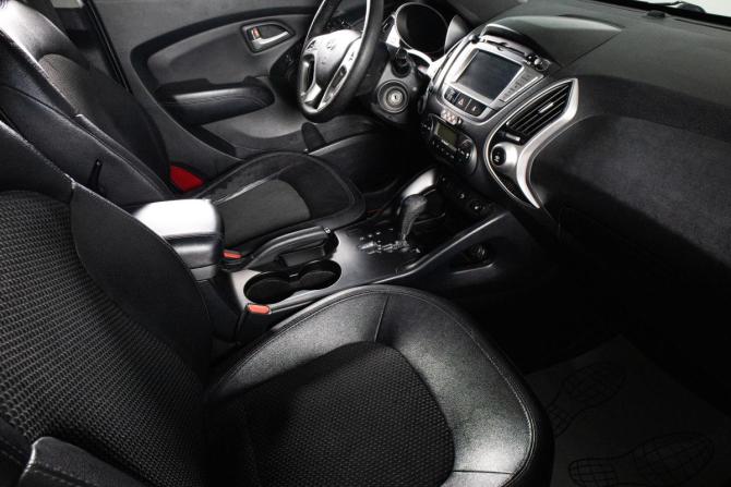 Hyundai ix35 I с пробегом 2013 года, цена 1 049 000 рублей, 321800 км, внедорожник, Автокод Объявления
