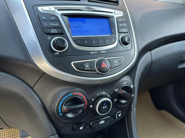 Hyundai Solaris I с пробегом 2011 года, цена 630 000 рублей, 211975 км, седан, Автокод Объявления
