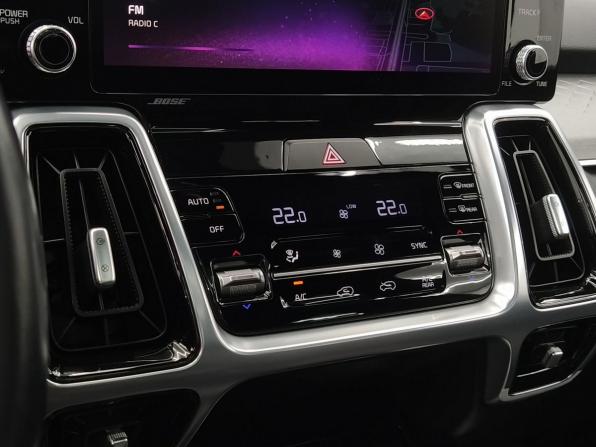 Kia Sorento IV с пробегом 2022 года, цена 3 699 000 рублей, 92500 км, внедорожник, Автокод Объявления