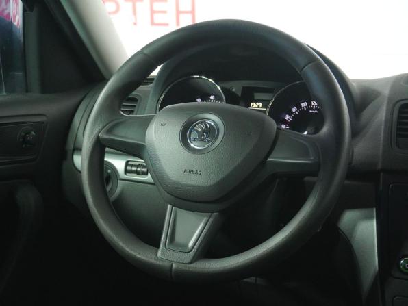 Skoda Yeti I Рестайлинг с пробегом 2014 года, цена 948 000 рублей, 107667 км, внедорожник, Автокод Объявления