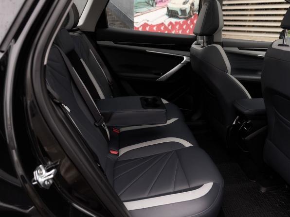 Geely Atlas II с пробегом 2024 года, цена 2 567 000 рублей, 30115 км, внедорожник, Автокод Объявления