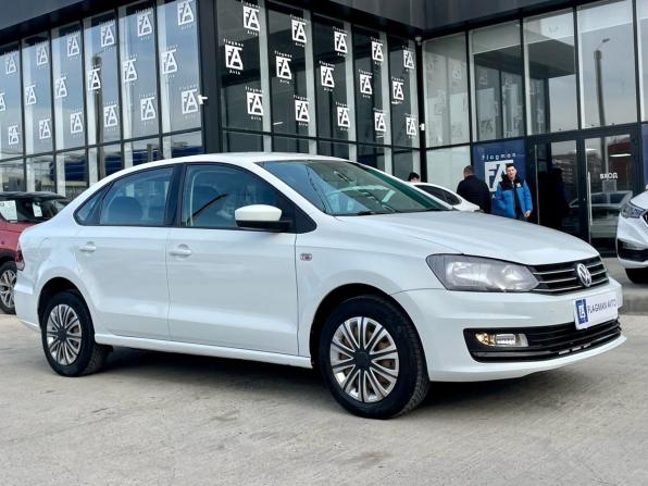 Volkswagen Polo V Рестайлинг с пробегом 2019 года, цена 870 000 рублей, 245000 км, седан, Автокод Объявления
