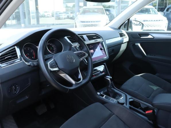 Volkswagen Tiguan II Рестайлинг с пробегом 2021 года, цена 3 244 000 рублей, 65470 км, внедорожник, Автокод Объявления