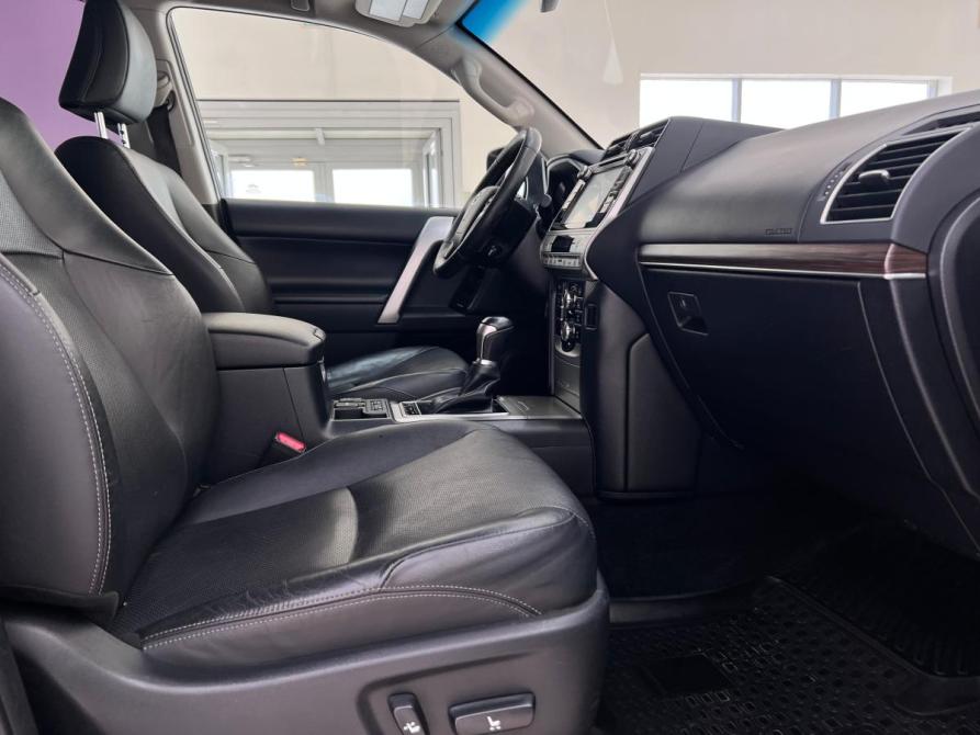Toyota Land Cruiser Prado 150 Series Рестайлинг 2 Волгоград  - изображение 32