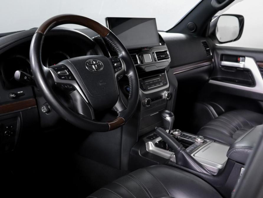 Toyota Land Cruiser 200 Series Рестайлинг 2 Москва  - изображение 15