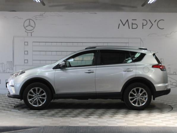 Toyota RAV4 IV (XA40) Рестайлинг с пробегом 2018 года, цена 3 180 000 рублей, 134000 км, внедорожник, Автокод Объявления