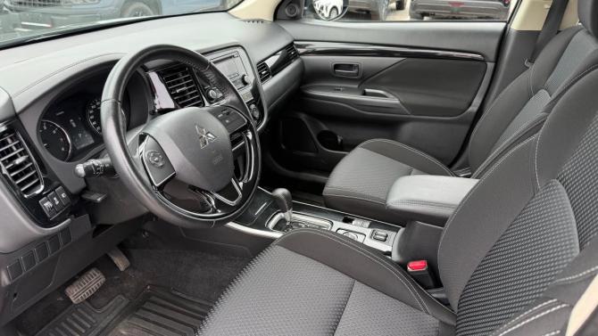 Mitsubishi Outlander III Рестайлинг 3 с пробегом 2020 года, цена 1 999 000 рублей, 70000 км, внедорожник, Автокод Объявления