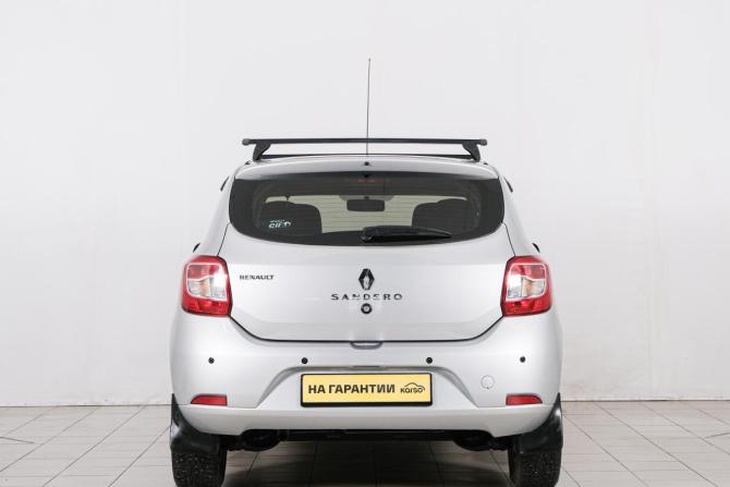 Renault Sandero II Рестайлинг с пробегом 2018 года, цена 999 000 рублей, 89670 км, хэтчбек, Автокод Объявления