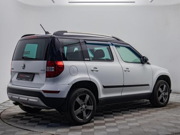 Skoda Yeti I Рестайлинг с пробегом 2017 года, цена 1 445 000 рублей, 136556 км, внедорожник, Автокод Объявления