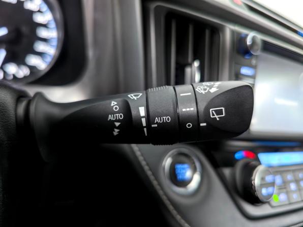 Toyota RAV4 IV (XA40) Рестайлинг с пробегом 2019 года, цена 2 649 000 рублей, 110083 км, внедорожник, Автокод Объявления