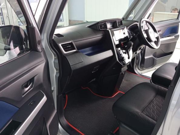 Toyota Roomy I с пробегом 2017 года, цена 997 000 рублей, 32115 км, микровэн, Автокод Объявления