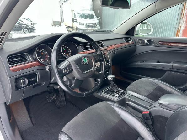 Skoda Superb II с пробегом 2012 года, цена 799 000 рублей, 143182 км, лифтбек, Автокод Объявления