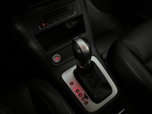 Volkswagen Tiguan I Рестайлинг с пробегом 2016 года, цена 1 350 000 рублей, 174000 км, внедорожник, Автокод Объявления