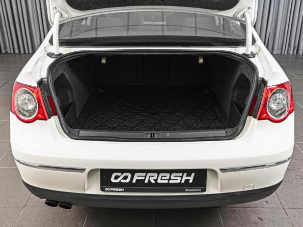 Volkswagen Passat B6 с пробегом 2008 года, цена 799 000 рублей, 232501 км, седан, Автокод Объявления