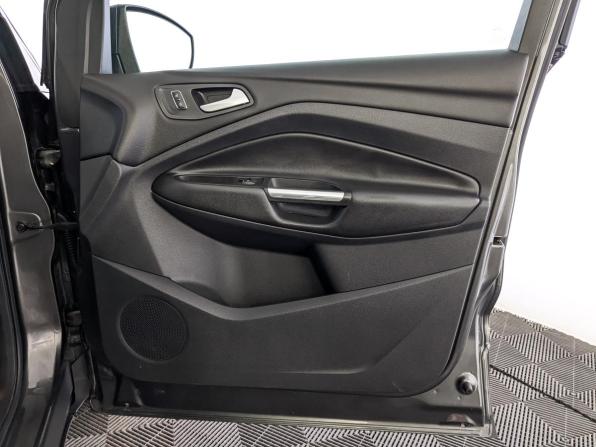 Ford Kuga II Рестайлинг с пробегом 2016 года, цена 1 645 000 рублей, 104319 км, внедорожник, Автокод Объявления
