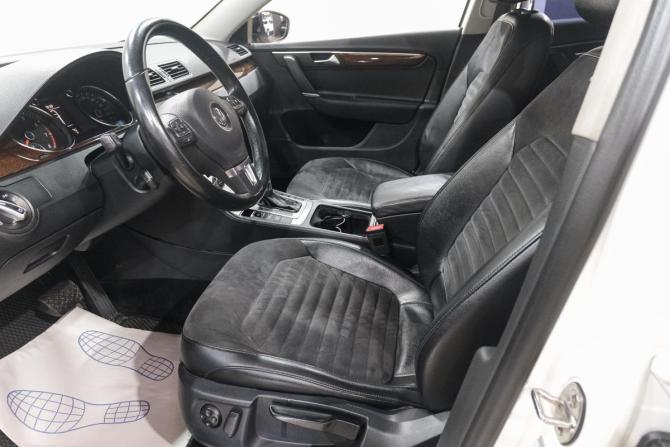 Volkswagen Passat B7 с пробегом 2012 года, цена 1 469 000 рублей, 203300 км, седан, Автокод Объявления