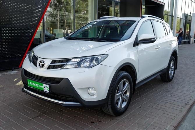 Toyota RAV4 IV (XA40) Рестайлинг с пробегом 2015 года, цена 1 682 000 рублей, 235000 км, внедорожник, Автокод Объявления