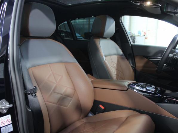BMW 5 серии VIII (G60/G61/G68) с пробегом 2024 года, цена 7 490 000 рублей, 20000 км, седан, Автокод Объявления