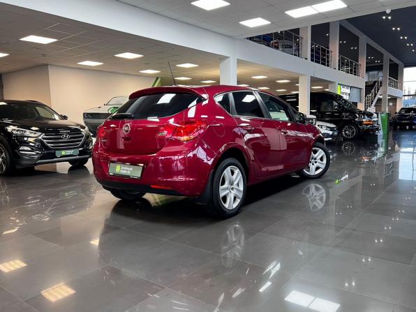 Opel Astra J с пробегом 2011 года, цена 745 000 рублей, 159149 км, хэтчбек, Автокод Объявления