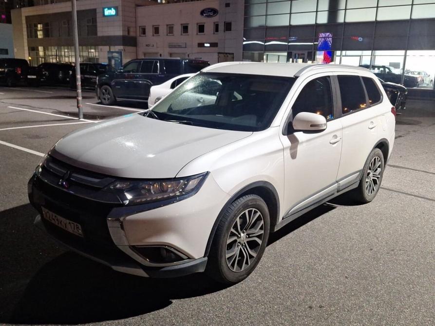 Mitsubishi Outlander III Рестайлинг 2 Санкт-Петербург  - изображение 1