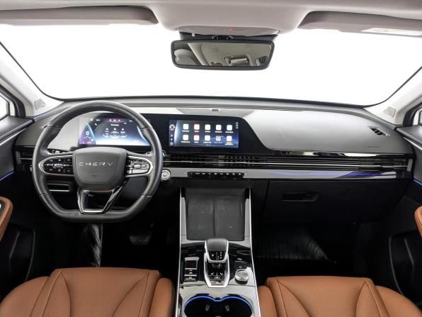Omoda C5 I с пробегом 2023 года, цена 1 900 000 рублей, 33846 км, внедорожник, Автокод Объявления