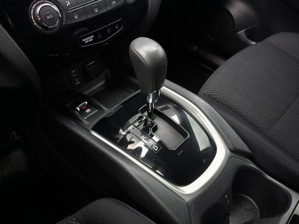 Nissan Qashqai II с пробегом 2018 года, цена 1 669 000 рублей, 103070 км, внедорожник, Автокод Объявления