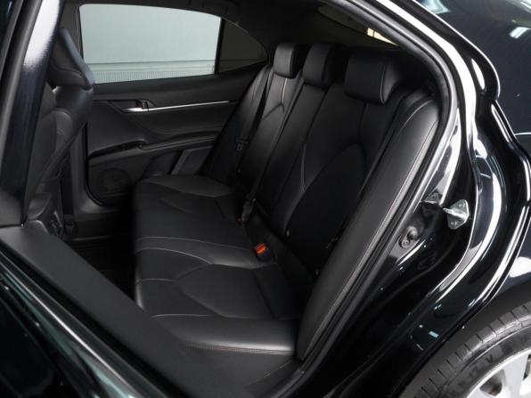 Toyota Camry VIII (XV70) с пробегом 2019 года, цена 2 825 000 рублей, 99608 км, седан, Автокод Объявления