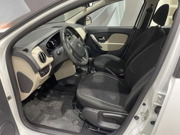 Renault Logan II с пробегом 2017 года, цена 847 000 рублей, 113293 км, седан, Автокод Объявления