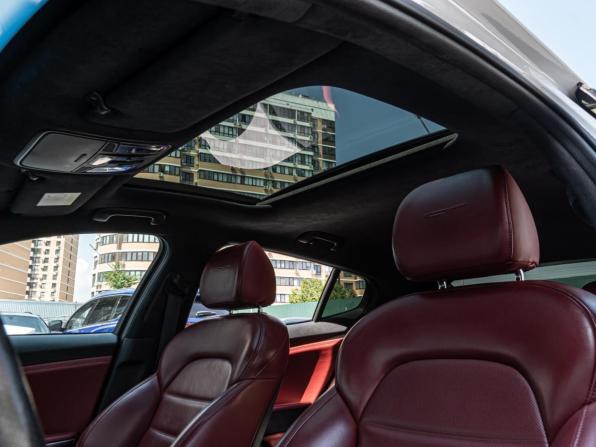 Kia Stinger I с пробегом 2018 года, цена 3 200 000 рублей, 132074 км, лифтбек, Автокод Объявления