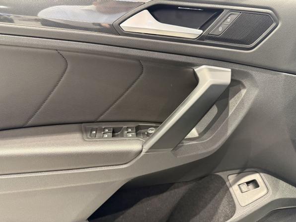 Volkswagen Tiguan II с пробегом 2019 года, цена 3 200 000 рублей, 65109 км, внедорожник, Автокод Объявления