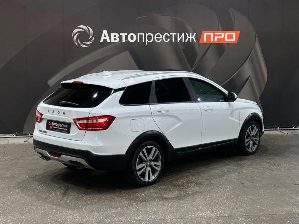 Lada (ВАЗ) Vesta I с пробегом 2021 года, цена 1 388 000 рублей, 42238 км, универсал, Автокод Объявления